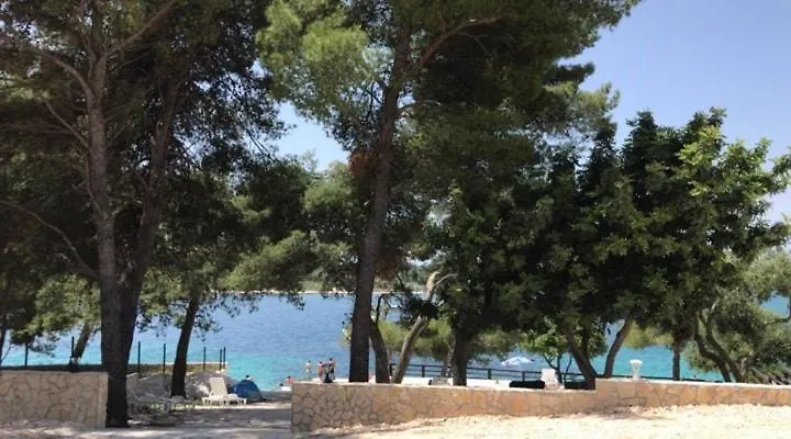 טרוגיר Apartments Villa Macola