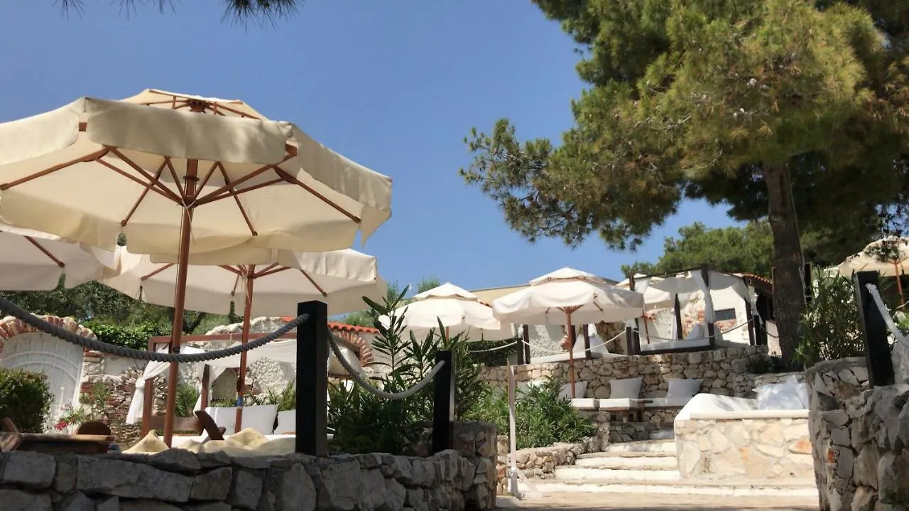 טרוגיר Apartments Villa Macola 0*,  קרואטיה